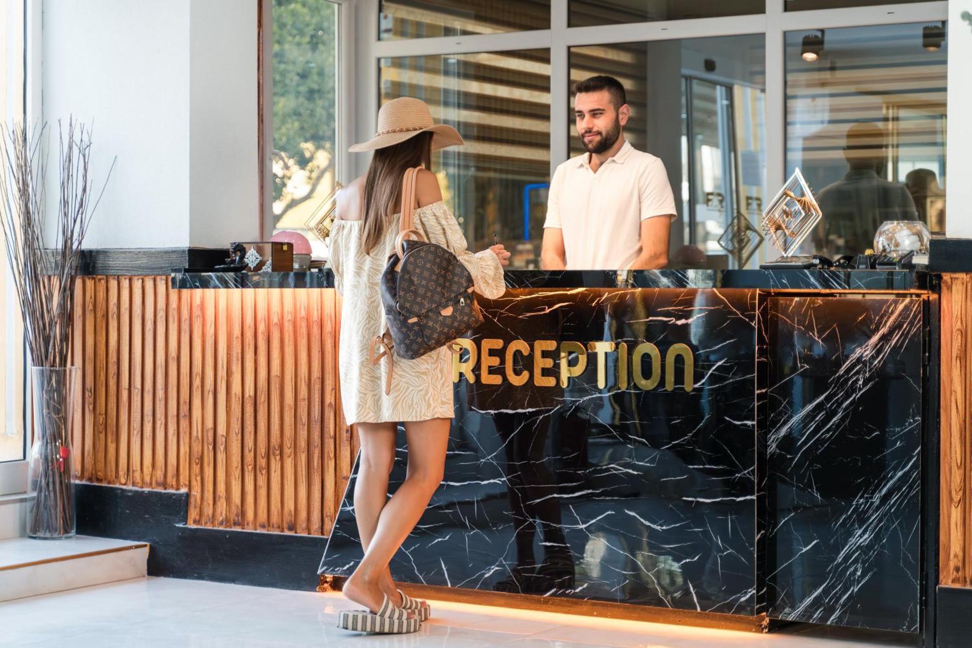 Far Life Hotel Αττάλεια Εξωτερικό φωτογραφία
